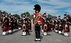 Military photographer image - Regimental Pipe Band
